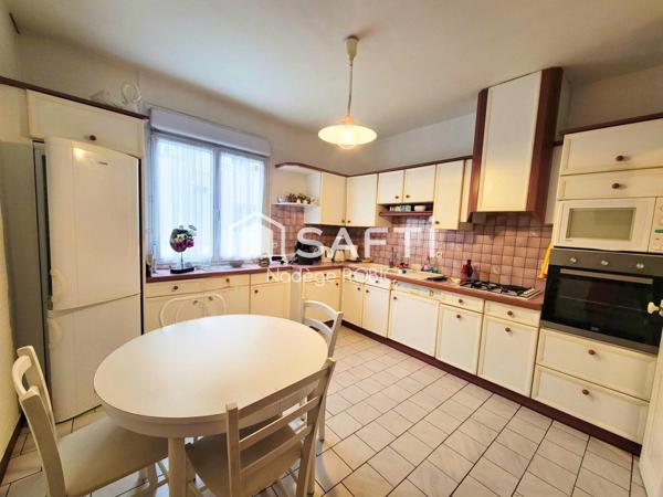 Maison, 111 m², Seiches sur Le Loir