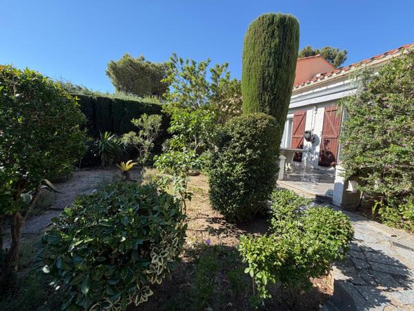 Maison 3 chambres dont 1 en rdc et jardin arboré