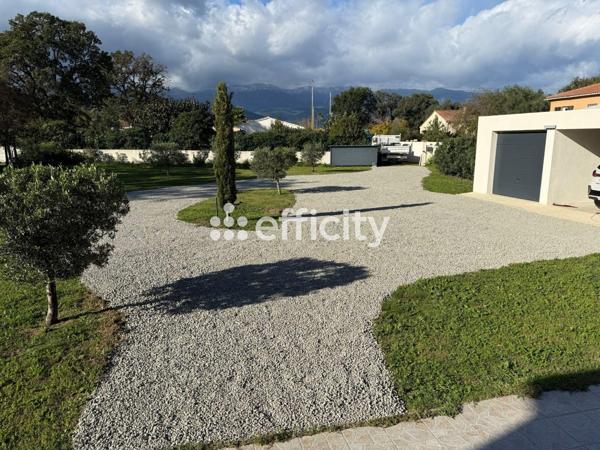 Maison 5 pièces - 177 m²