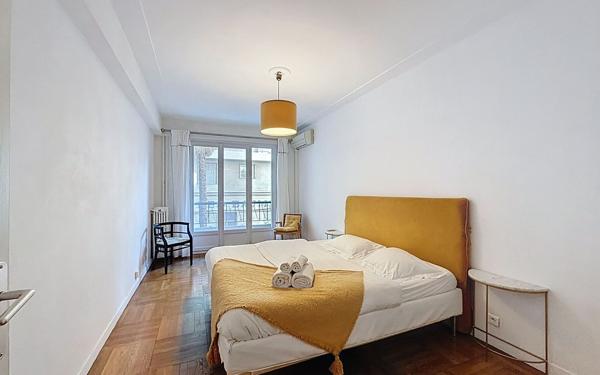 Appartement à louer    3 pièces • 77,37 m2 Nice