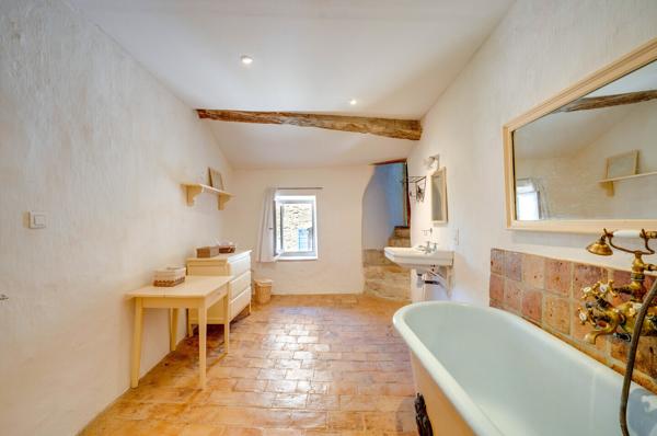 Exceptionnelle Demeure Seigneuriale au Cœur de Lauris - Luberon 1 090 000 € H.A.I.*