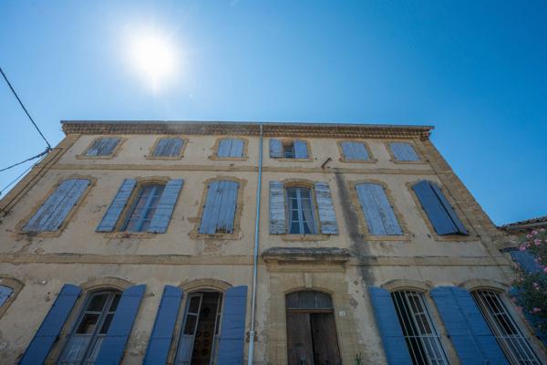 Exceptionnelle Demeure Seigneuriale au Cœur de Lauris - Luberon 1 090 000 € H.A.I.*