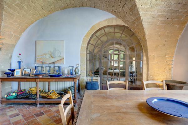 Exceptionnelle Demeure Seigneuriale au Cœur de Lauris - Luberon 1 090 000 € H.A.I.*