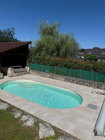 Maison F7 rénovée avec garage, terrain et piscine