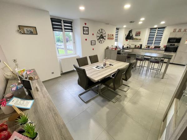 Maison F7 rénovée avec garage, terrain et piscine