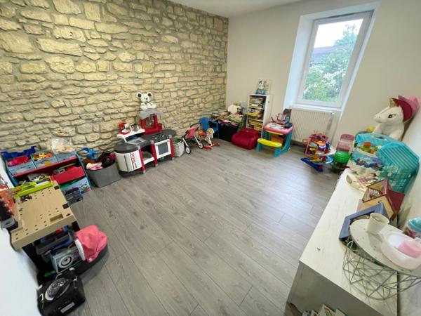 Maison F7 rénovée avec garage, terrain et piscine