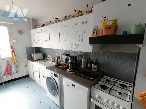 NOUVEAUTE TRENTE CINQ NOTAIRES !!! Spécial investisseur. Appartement actuellement loué. Au 1er ...