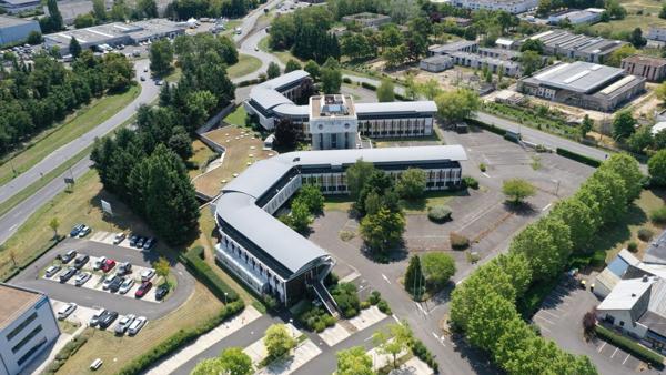 Ensemble de bureaux rénovés, 375m²