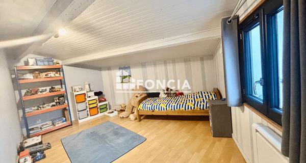 À vendre Maison 4 pièces 97 m² - Le Teil 07400