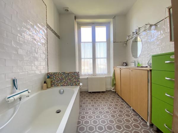 Maison 8 pièces - 209 m²