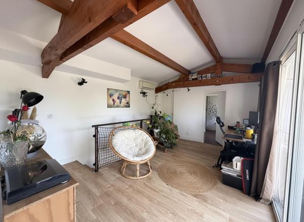Maison avec vue Garonne au coeur de Roques