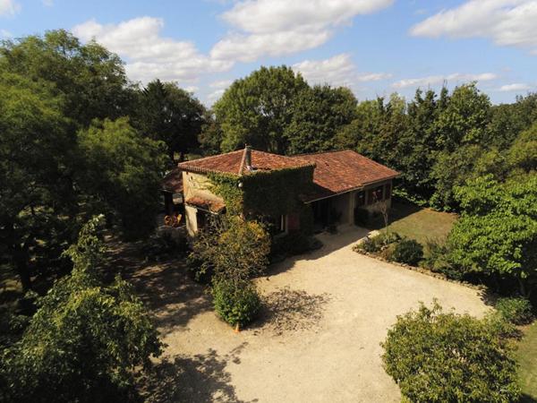 Proche Marciac dans le Gers maison 136 m2 sur 15 hectares