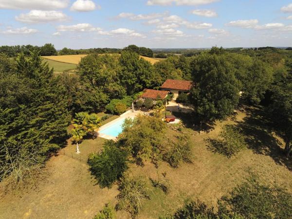 Proche Marciac dans le Gers maison 136 m2 sur 15 hectares