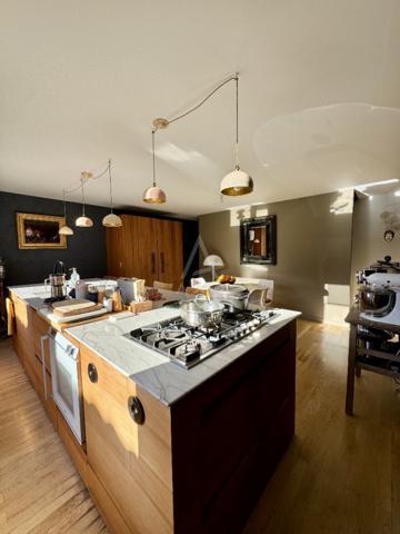 Triplex atypique avec jardin  Chartrons / Rue Poyenne