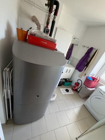 CORPS DE FERME - 4 CHAMBRES - HANGAR - 2 GARAGES