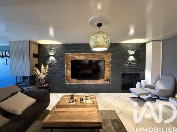 Maison à vendre 6 pièces 205 m² Hurigny