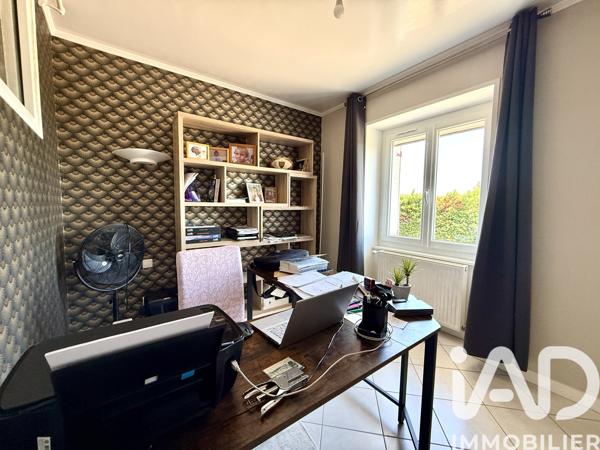 Maison à vendre 6 pièces 205 m² Hurigny