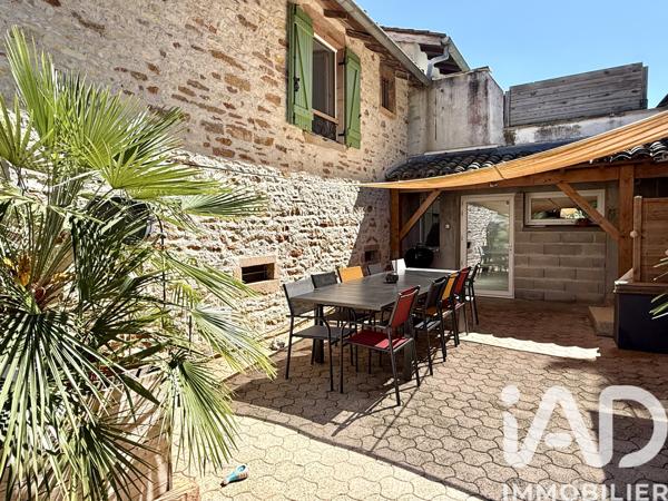 Maison à vendre 6 pièces 205 m² Hurigny