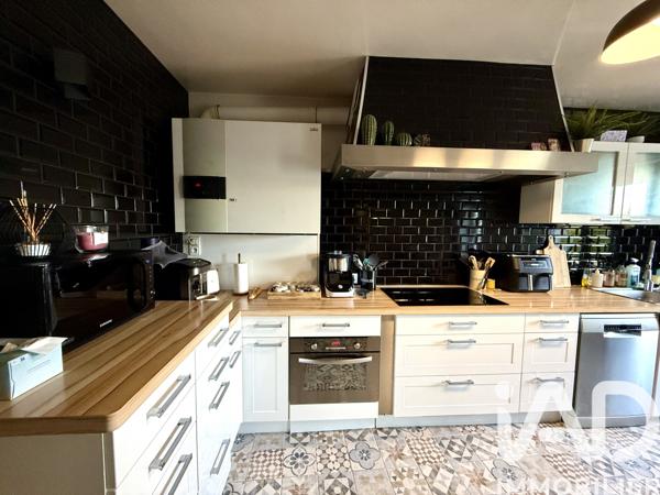 Maison à vendre 6 pièces 205 m² Hurigny