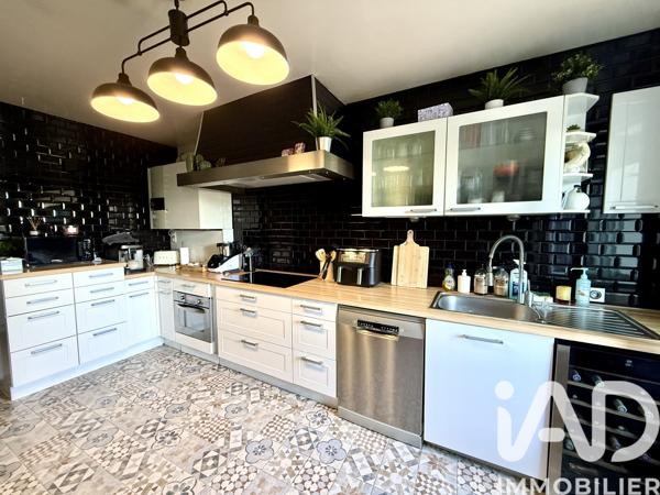 Maison à vendre 6 pièces 205 m² Hurigny