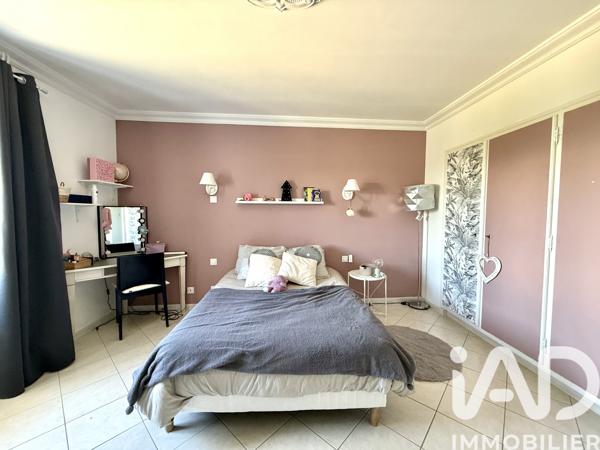 Maison à vendre 6 pièces 205 m² Hurigny