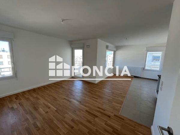 Location Appartement 3 pièces 63.8 m² - Bordeaux 33100