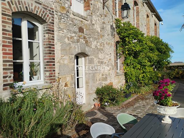 A VENDRE- Provins - Un ancien prieuré datant du XIVème siècle