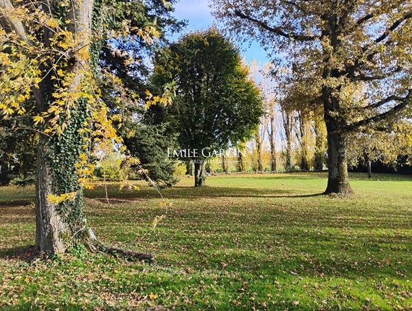 A VENDRE- Provins - Un ancien prieuré datant du XIVème siècle