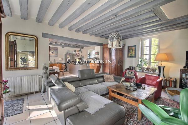 A VENDRE- Provins - Un ancien prieuré datant du XIVème siècle