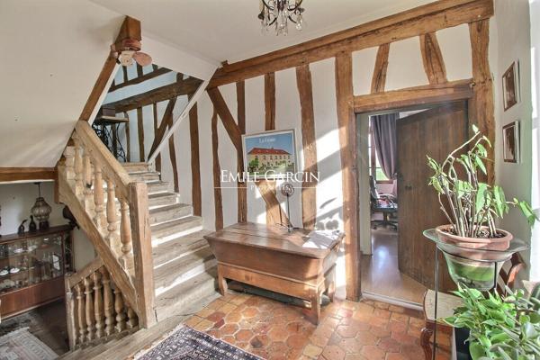 A VENDRE- Provins - Un ancien prieuré datant du XIVème siècle