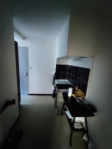 Vente                                                      Appartement
                        
                     1 pièces                      24 m2                     à Lodève