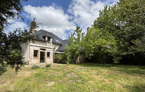 Maison Centre Ville AURAY 3 chambres 175 m2 terrain 1300 m2