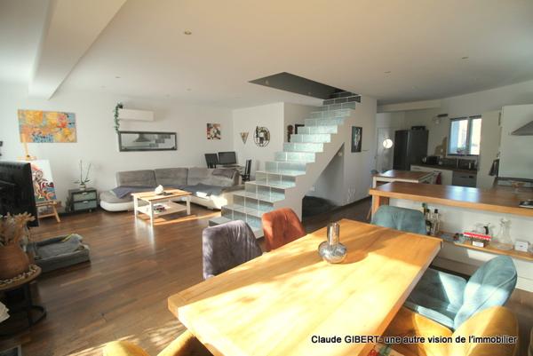 Frontignan (34110) Maison-appartement T4/T5 de 107 m2 sur deux niveaux + garage 70 m2 + jardin à Frontignan