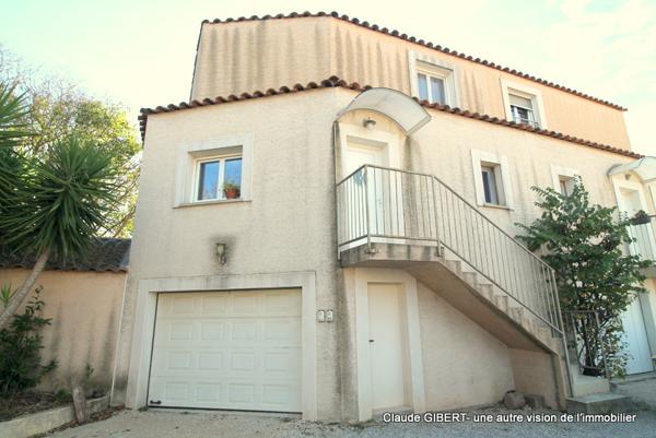 Frontignan (34110) Maison-appartement T4/T5 de 107 m2 sur deux niveaux + garage 70 m2 + jardin à Frontignan