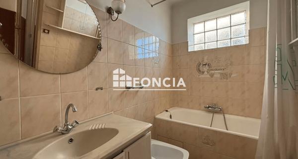À vendre Appartement 5 pièces 97.15 m² - Toulon 83100