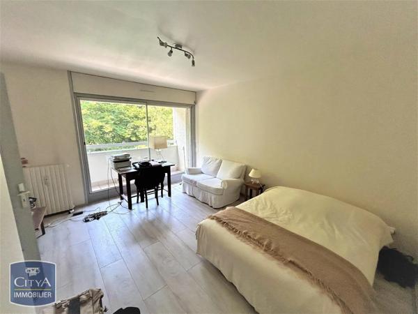 Appartement à louer 1 pièce 31.76m² Riom (63200)