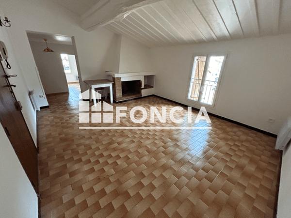 Location Appartement 2 pièces 43.37 m² - 7 RUE BOURGADE Signes 83870