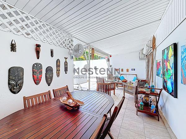 À vendre maison de type F4,115m2 avec terrasses et Jacuzzi à Baimbridge aux Abymes