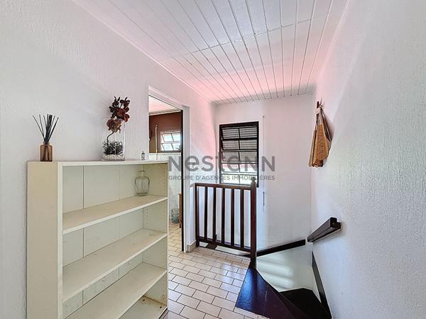 À vendre maison de type F4,115m2 avec terrasses et Jacuzzi à Baimbridge aux Abymes