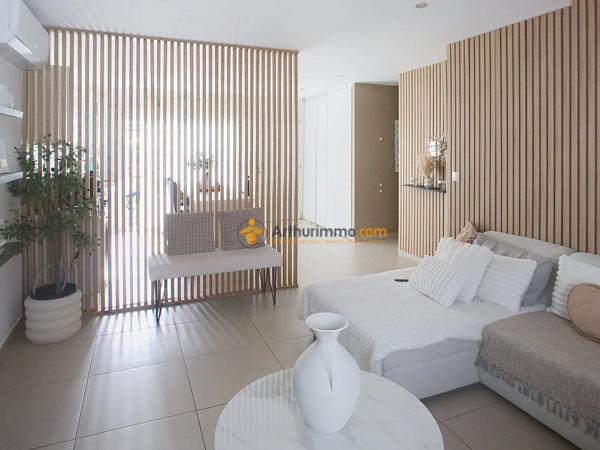 Vente                                                      Appartement
                        
                     4 pièces                      77 m2                     à Perpignan