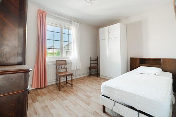 Maison 6 pièce(s) 121 m2 , Bellevigne en layon