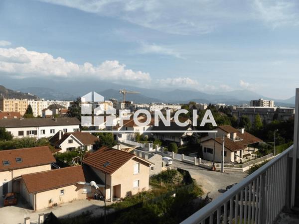 Location Appartement 3 pièces 69.25 m² - 1 ET 3 RUE BABEUF Fontaine 38600