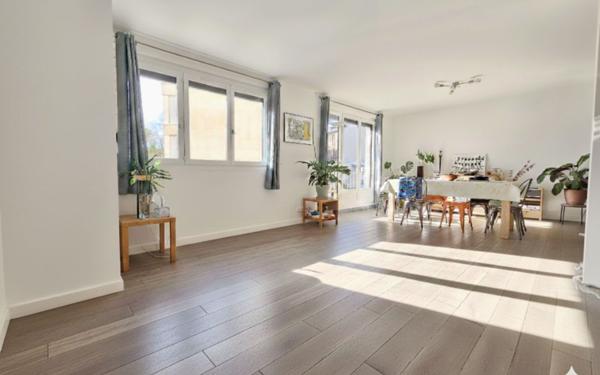 Appartement à louer    4 pièces • 122,97 m2 Vanves