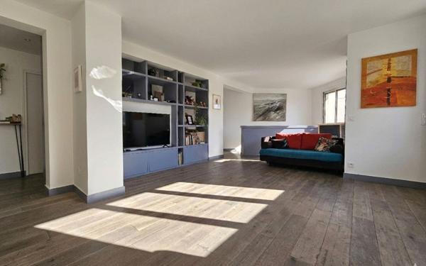 Appartement à louer    4 pièces • 122,97 m2 Vanves