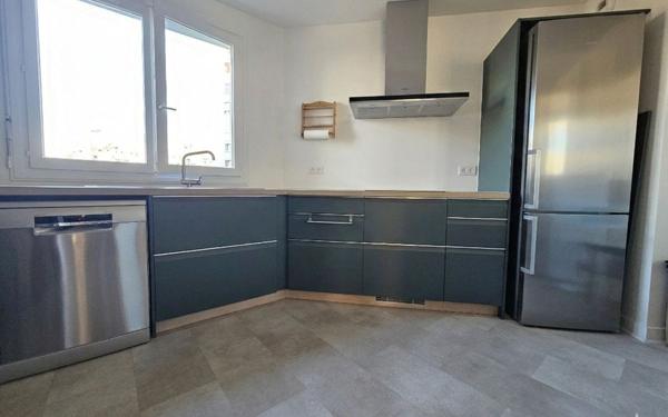 Appartement à louer    4 pièces • 122,97 m2 Vanves