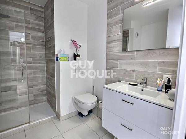 TRÈS BEAU 2 PIÈCES DE 40m² + BALCON + PARKING EN SOUS-SOL