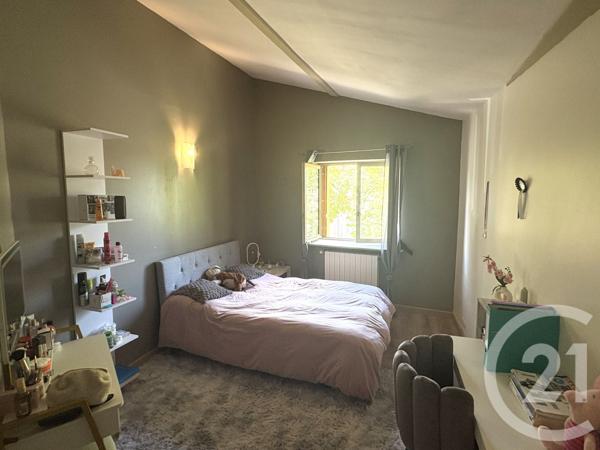 Appartement F5 à vendre  5 pièces - 105 m2 ST JUST ST RAMBERT - 42