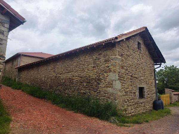 Ferme avec jardins et dépendances