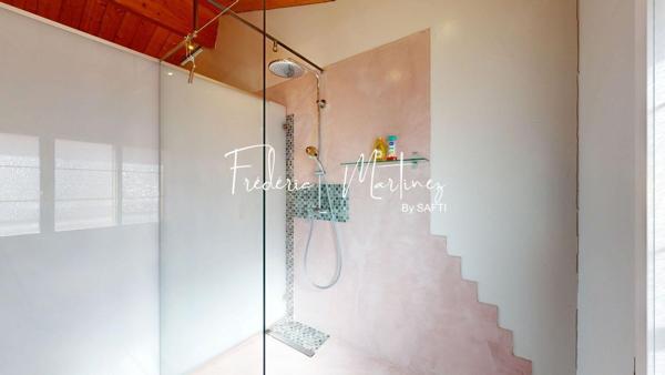 Maison d’exception à Gratentour, luxe et confort