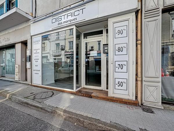 Vente Local commercial 70 m2 à Bourgoin-Jallieu